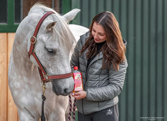 Šampon pro světlé koně s heřmánkem Power shampoo Kamille - 1072_6eaa7c88_hbp01256_web.png